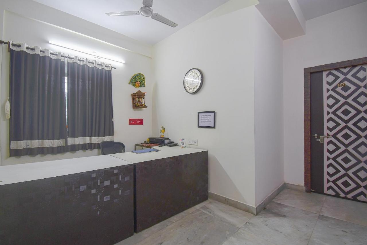 Super Collection O Bricks Inn Hazra Road Near Birla Mandir كولكاتا المظهر الخارجي الصورة
